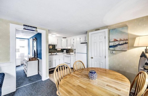 Hyannis Condo | The Breakwaters Hyannis - Your Home Away From Home RPAM069