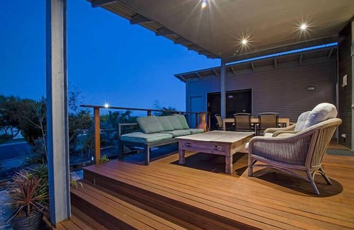 Peppermint Grove Beach House | "The Breeze House" luxury family escape