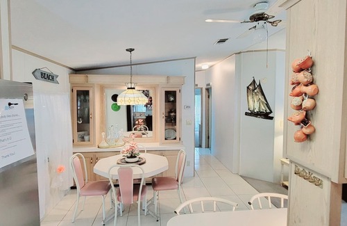 Edgewater House | The Breezy Retreat in Terra Mar!