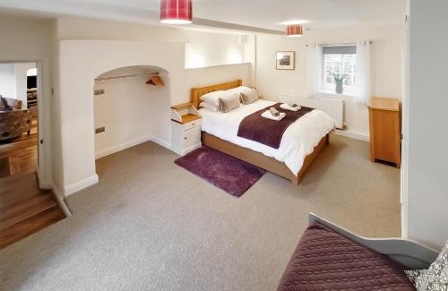 Wormhill House | The Brew House