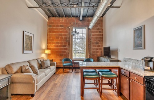 Myrtle Beach Condo | The Brewer's Lofts Above Grand Strand Brewing