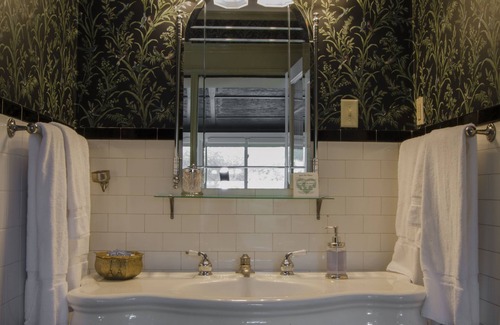 Cazenovia Hotel | The Brewster Inn
