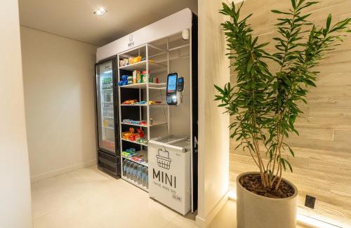 Centro Apartment | The Bridge by Xtay -Estúdios em Floripa com Piscina no Rooftop e Academia Completa, Próximos das Praias Populares