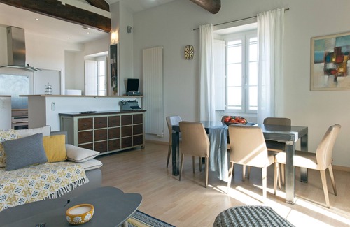 St.-Remy-de-Provence Apartment | The bright and colorful Duplex Mill in Saint-Rémy-de-Provence