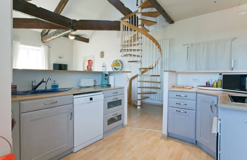 St.-Remy-de-Provence Apartment | The bright and colorful Duplex Mill in Saint-Rémy-de-Provence