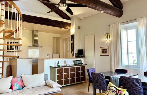 St.-Remy-de-Provence Apartment | The bright and colorful Duplex Mill in Saint-Rémy-de-Provence