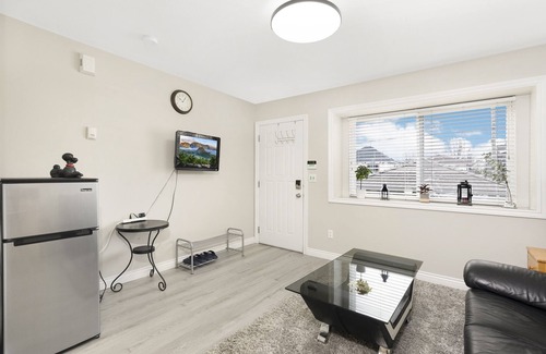 Hastings House | The Bright and Cozy Suite in Nice City - Vancouver!