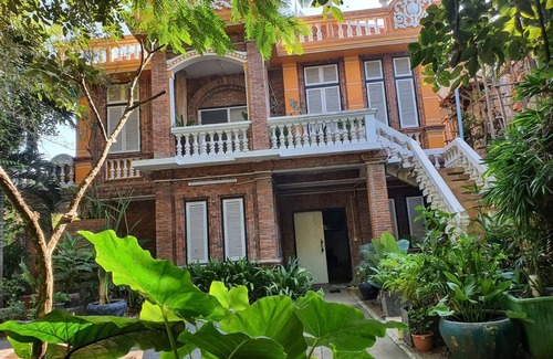 Svay Pao House | The Brightness Villa , Private home stay !