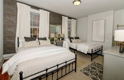 Pendleton Apartment | The Broadway Bazaar | Cincinnati