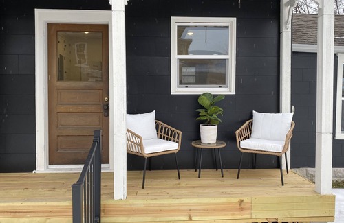 Marshland House | The Broadway Exchange
