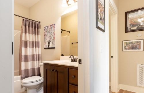 Rosebank House | The Brooke Cottage by Stay Local Nashville