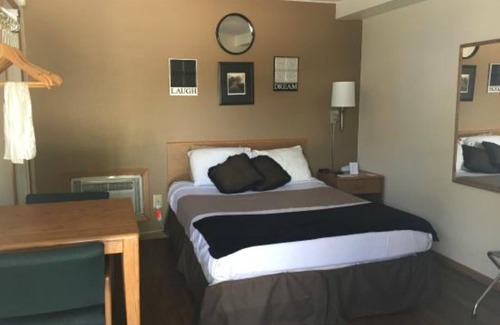 Keystone Hotel | The Brookside Motel by Belvilla Keystone Near Mt.Rushmore