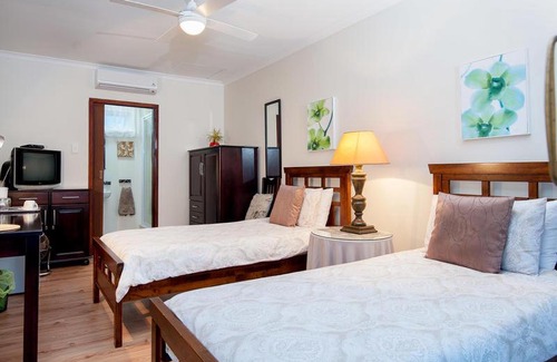 Durban North Bed & Breakfast | The Brother's Guest House