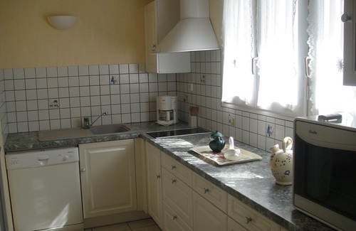 Les Brouzils Cottage | The Brouzils 85260 Pays de Loire, gite in mansion