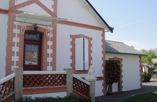 Les Brouzils Cottage | The Brouzils 85260 Pays de Loire, gite in mansion