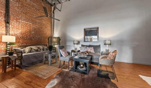 Downtown Apartment | The Buchanan Loft - Modern Comfort Meets Downtown Charm