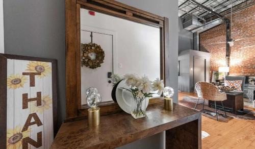 Downtown Apartment | The Buchanan Loft - Modern Comfort Meets Downtown Charm