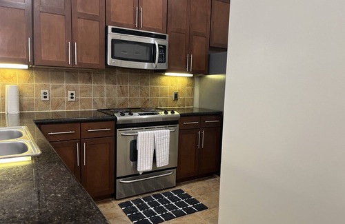 Buckhead Heights Apartment | The Buckhead Luxe Apt - 9 Min Walk To Lenox Square