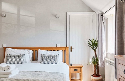 Corhampton Bed & Breakfast | The Bucks Head