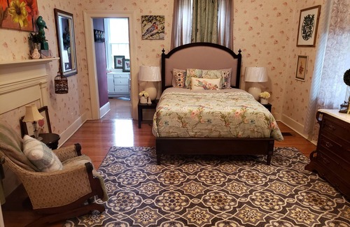 Monticello Bed & Breakfast | The Budd-Pafford House: The Rose Room