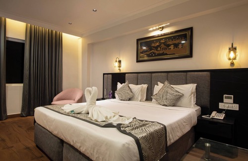 Dwaraka Nagar Hotel | The Budhil Park