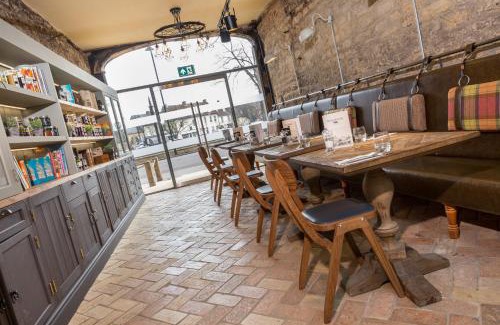 Olney Bed & Breakfast | The Bull Hotel