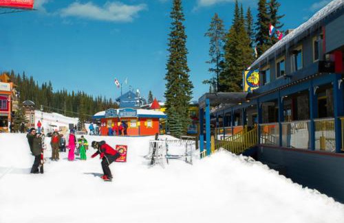 Silver Star Mountain Hotel | The Bulldog Hotel