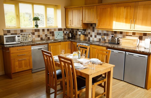 Pembroke Apartment | The Bullpen, Portclew Cottages