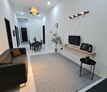 Sungai Besar House | The Bunga and The Daun Housestay 2