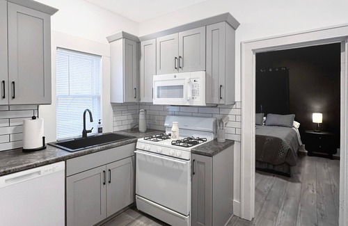 Sioux Falls House | The Bunga Glow: Modern, Cozy & Bright Near Downtown