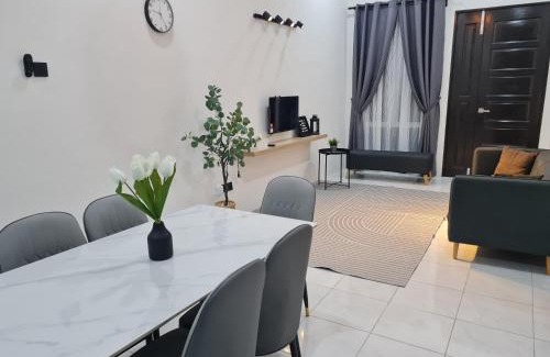 Sungai Besar House | The Bunga & The Daun Housestay