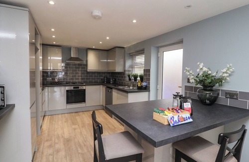 Adlington Cottage | The Bungalow at 46 Church St