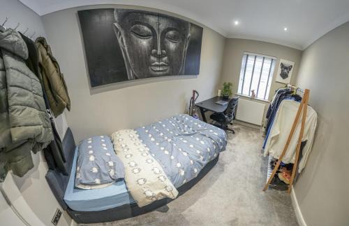 Lumbutts House | The bungalow at Phoenix Court