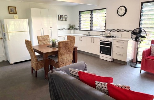 Eurong House | The Bungalow Fraser Island