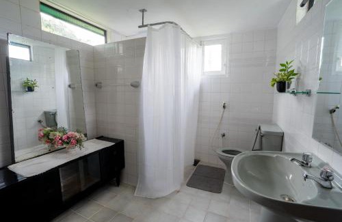 Kahangama Bed & Breakfast | The Bungalow - Rathnapura
