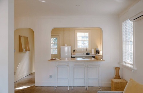 Wrightsville Beach Condo | The Bungalow Lounge S