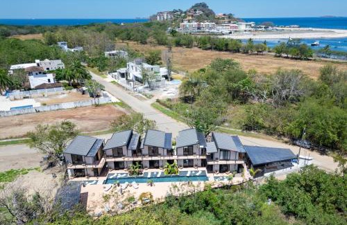 Playa Flamingo Hotel | The Bungalows Flamingo - 10 Unit Boutique Hotel