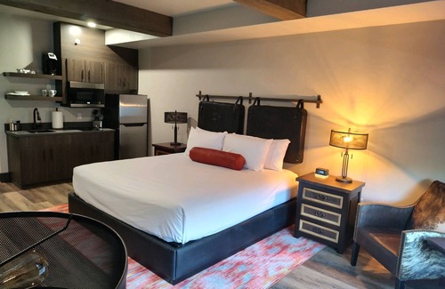 Madras Hotel | The Bunk House at Cross Keys