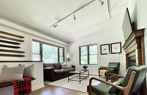 Mears Cabin | THE BUNKHOUSE, Forest Dune Retreat in Silver Lake