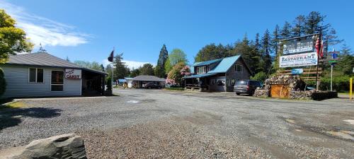 Nehalem Hotel | The Bunkhouse Motel