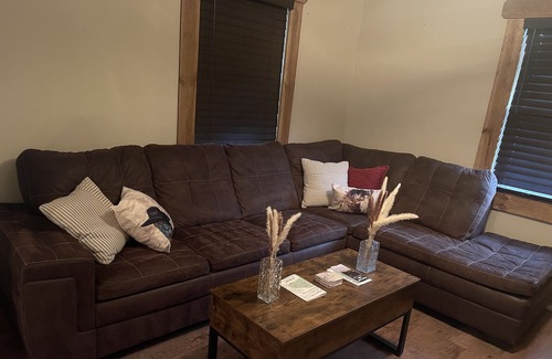 Avella House | The Bunkhouse