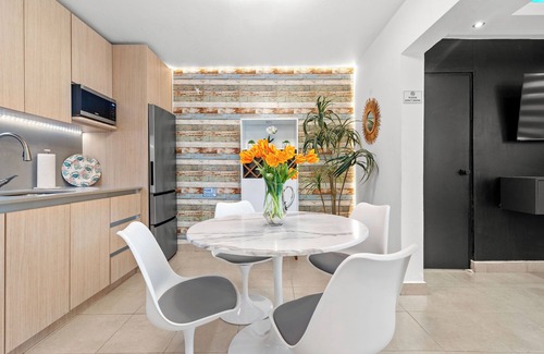 Ocean Park Apartment | THE BUOY