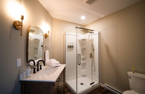 Queens County RV Rental | The Bur Oak