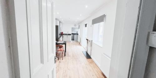 Forest Fields House | The Burford Hideaway