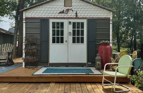 Bonham House | The Burke Trammel Cottage at Four Winds