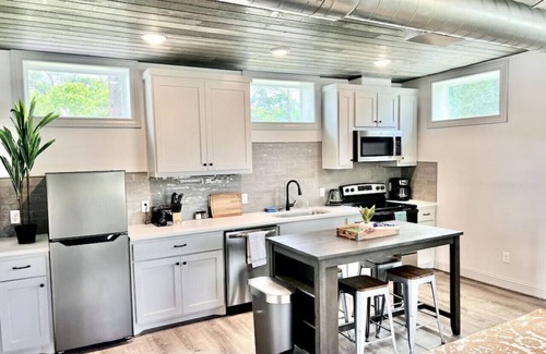 Bryan House | The Burrage Grocery Guest House