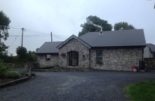 Kilkeedy House | The Burren Barn.nEdge of The Burren, adjacent to The Wild Atlantic Way!