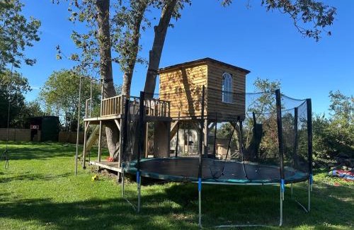 Eye House | The Bus Stop, Thornham Magna