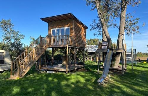 Eye House | The Bus Stop, Thornham Magna