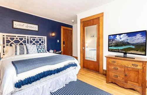 Downtown Niagara Falls Bed & Breakfast | The Butler House Bed & Breakfast